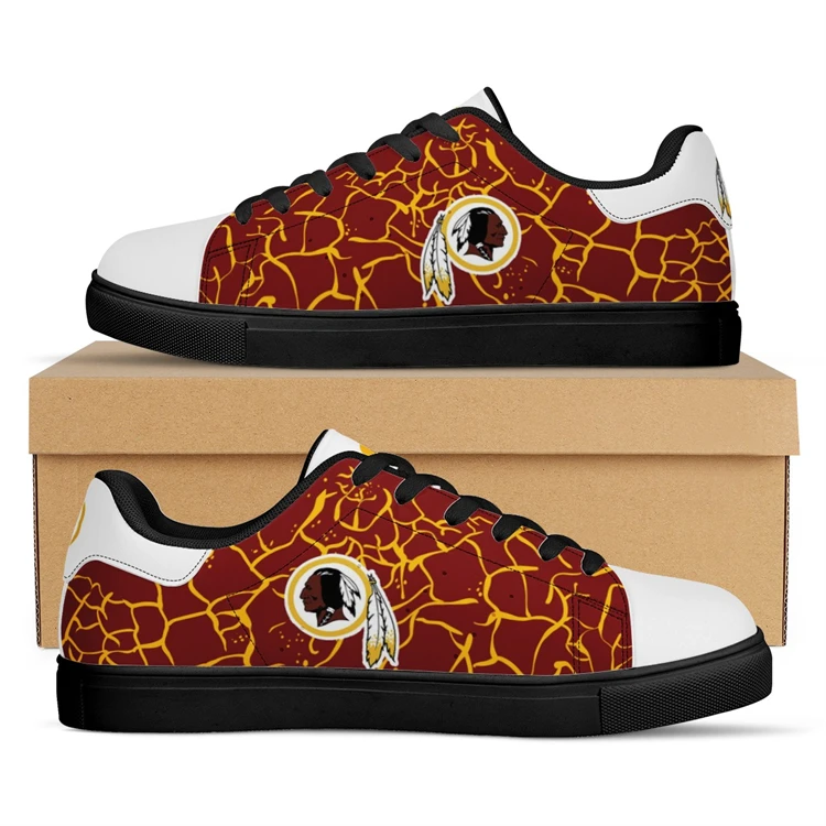 

New Styles Custom Logo Men Casual Walking Sports Fashion Sneakers Shoes EVA bottom Comfortable and durable