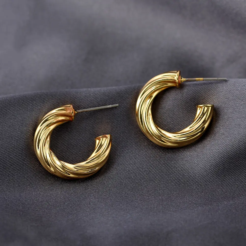 

New Design Exquisite Unisex Round Minimalist Twisted Gold Color Circle Small Hoop Earrings