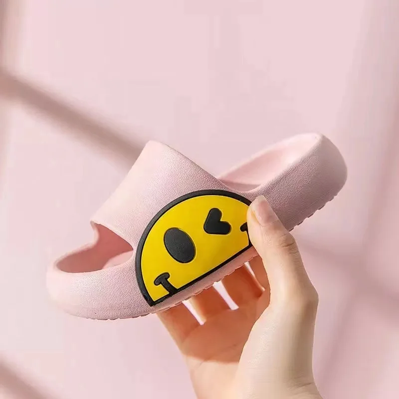 

Hot Sale Super Soft EVA Children's Slippers Kids Sandals Kid Slides