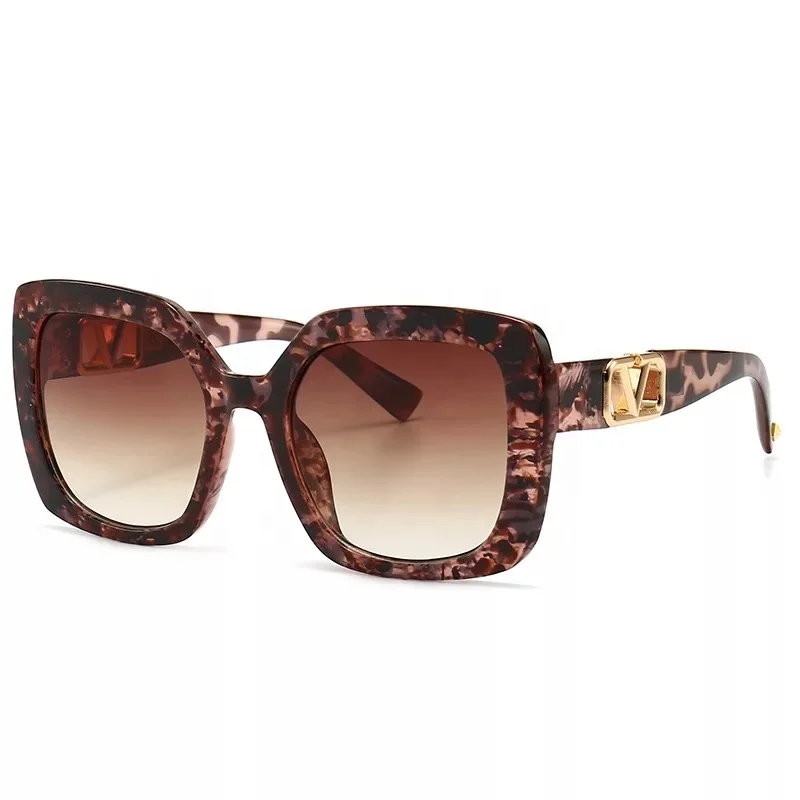 

1922 Luxury Eyewear Female 2020 Attractive Rectangle Square Sunglasses Unisex V Decoration Temples Sunglasses