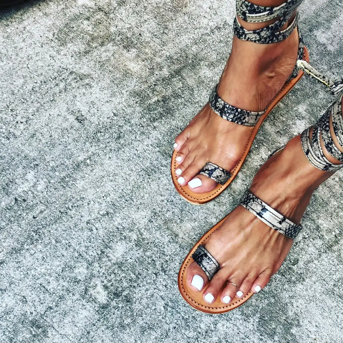 

Women's sandals summer 2021 comfortable flat bottomed women's shoes cross tie snake pattern casual sandals drop shipping