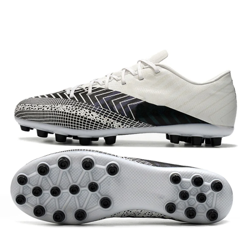 

Hot Brand Professional Ultra-Light Comfort Soccer Shoes