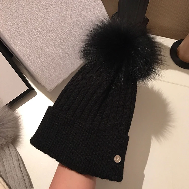 11573915038_1071541844