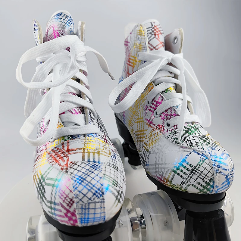 

Most popular factory outlet Double row pattern four-wheel men and women roller skates, White green