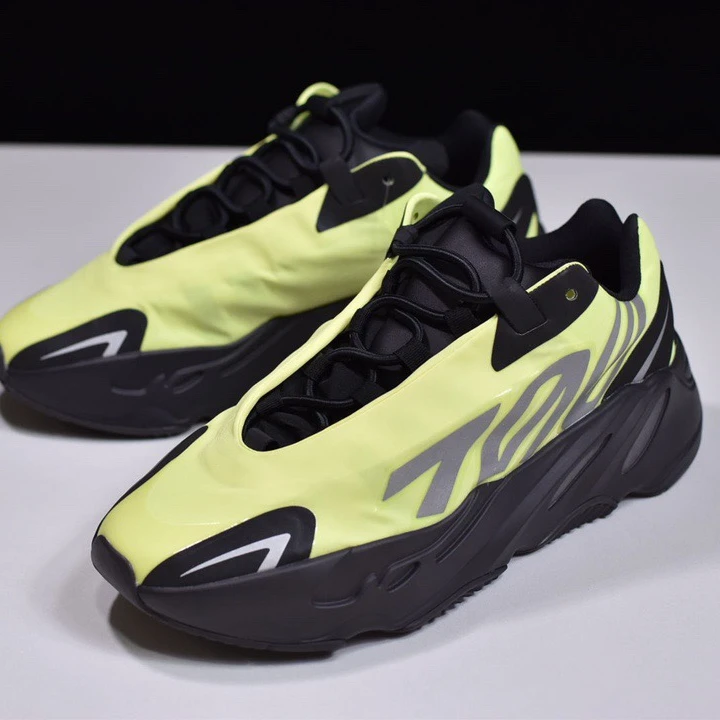 

men women stock x top 1:1 quality yeezy boots 700 V3 mnvn phosphor reflective basketball sneakers yeeze 350 V2 casual kids shoes