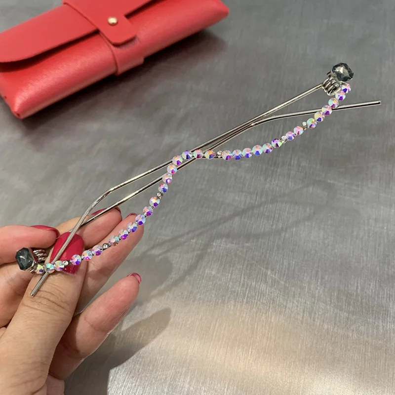 

Unique design wholesale luxury custom different logos golden half frame diamond sunglasses 2020 women, Custom colors