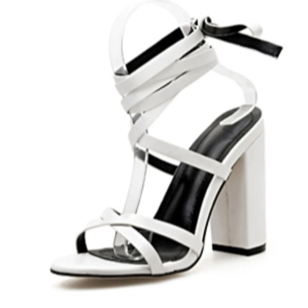 

Superstarer 2021 newest trending stylish sexy sandals cross straps chunky high heel women shoes