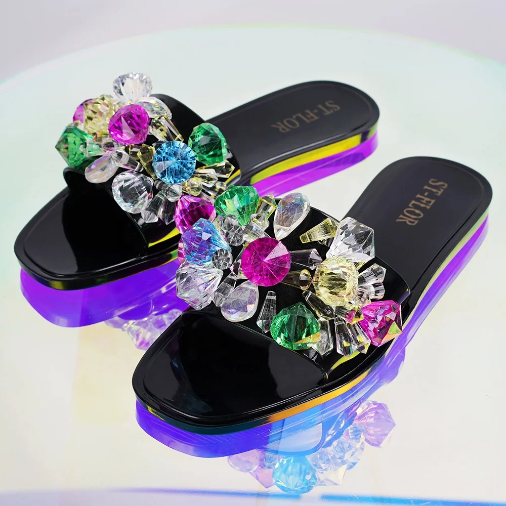 

Factory Price Trending Sublimation Flip flops Outdoor Indoor Shoes PVC Crystal Rhinestone Slippers wit Gem For Ladies