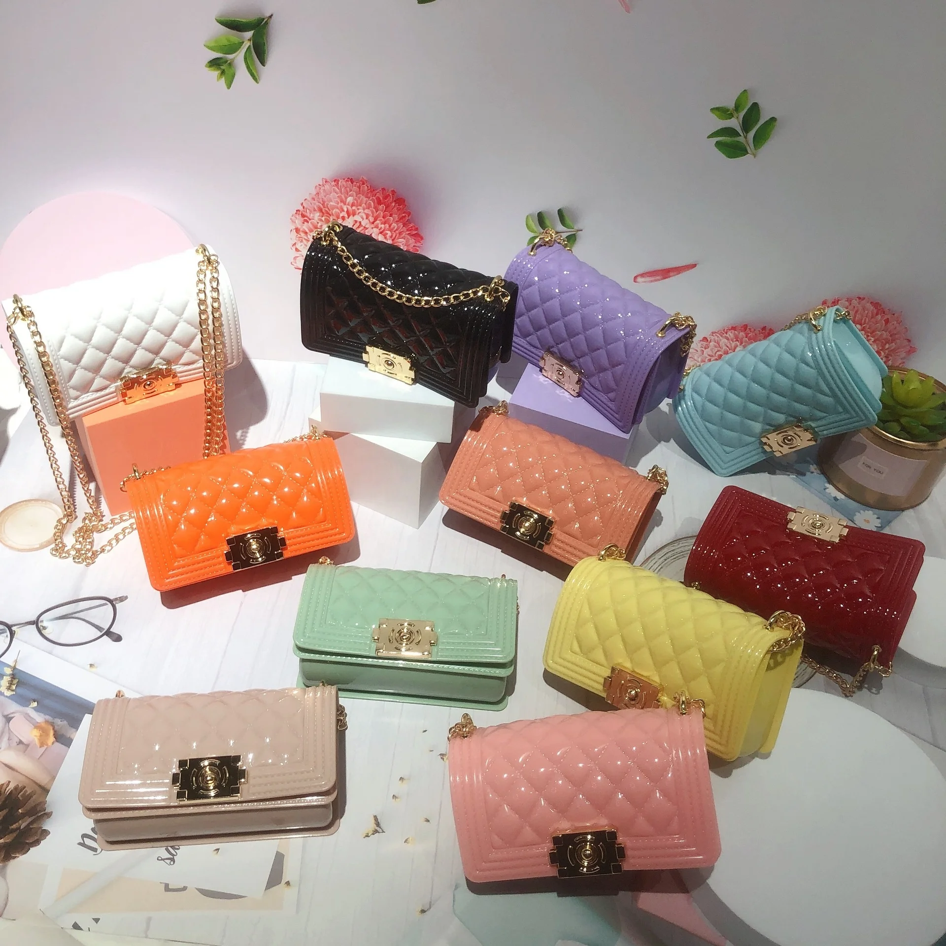 

2021 New Designer Custom Colorful Mini Handbags Candy Purse Chain Bag PVC Macaron Shoulder Jelly Bags, Custom colors