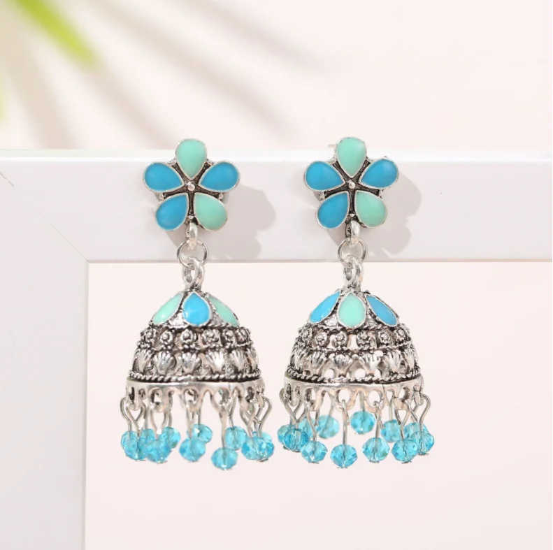 

Variety of fashionable earrings, personalized Thai exaggerated earrings, ethnic style alloy tassel earrings, Black white red blue