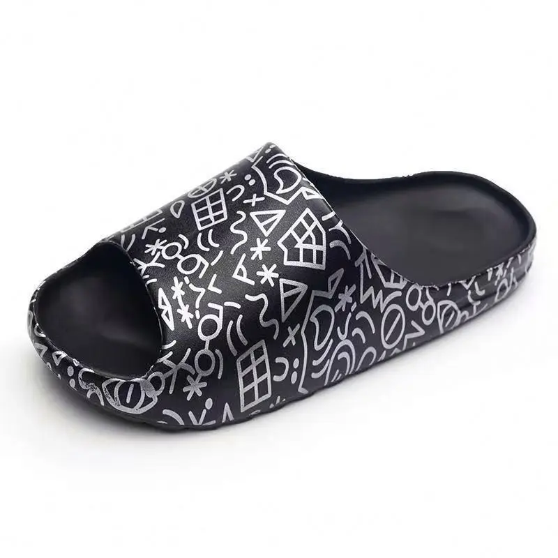 

Best sellers light-weight indoor and outdoor men leather slipper Quality Goods, Customized color