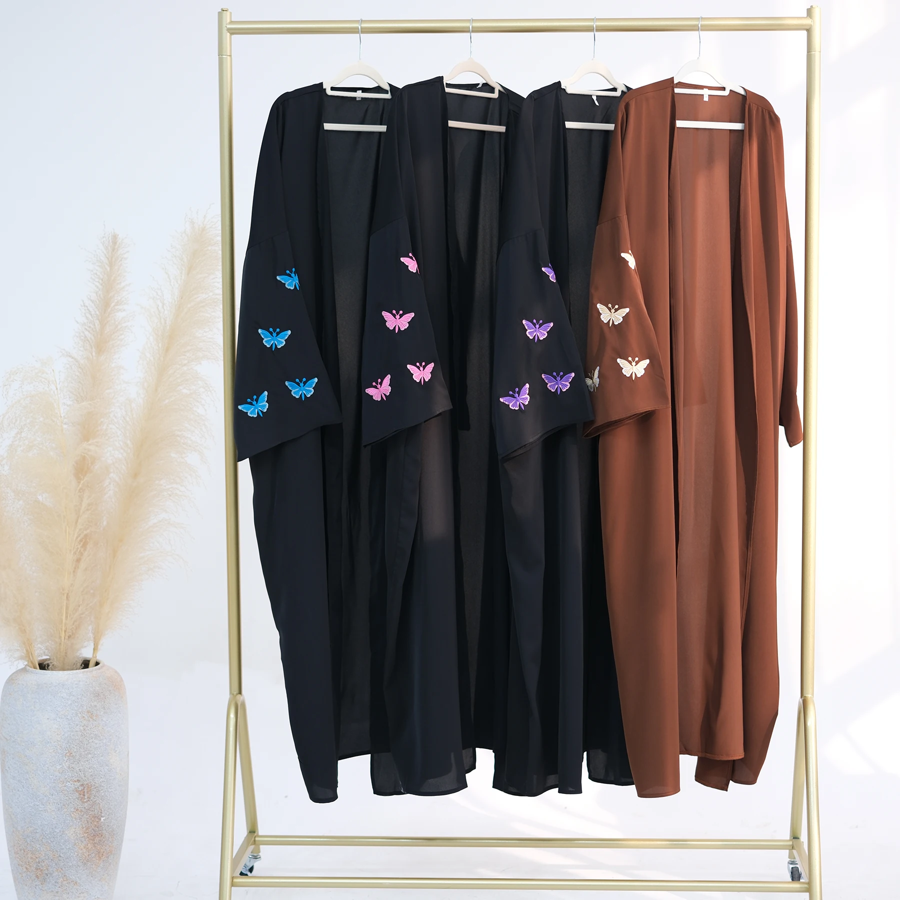 2024 Loriya Latest Islamic Clothing Nida Black Abaya Dubai Designs Abaya Women Muslim Dress Cardigan with Butterfly Decoration