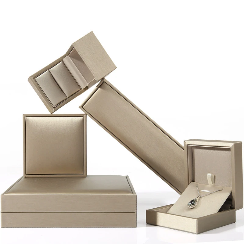 

DIGU Factory Price Elegant Packaging Leather Jewelry Box for Necklace Ring Earring Gift Boxes, Customized