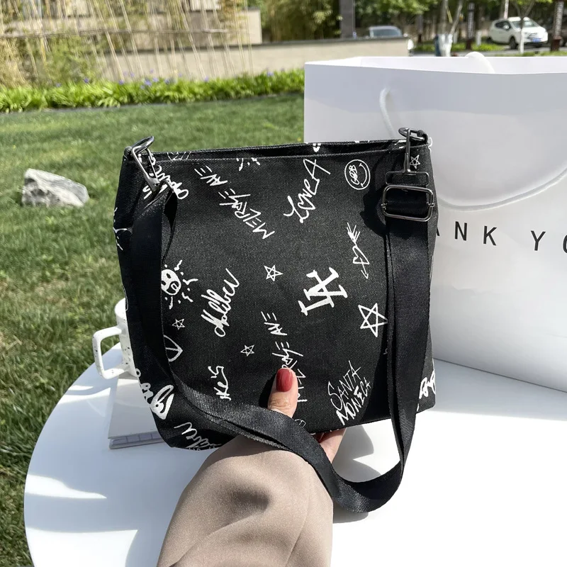 

Women New Diagonal Shoulder Bag Fashion Trend Printing Small Square Bag Fairy Bag