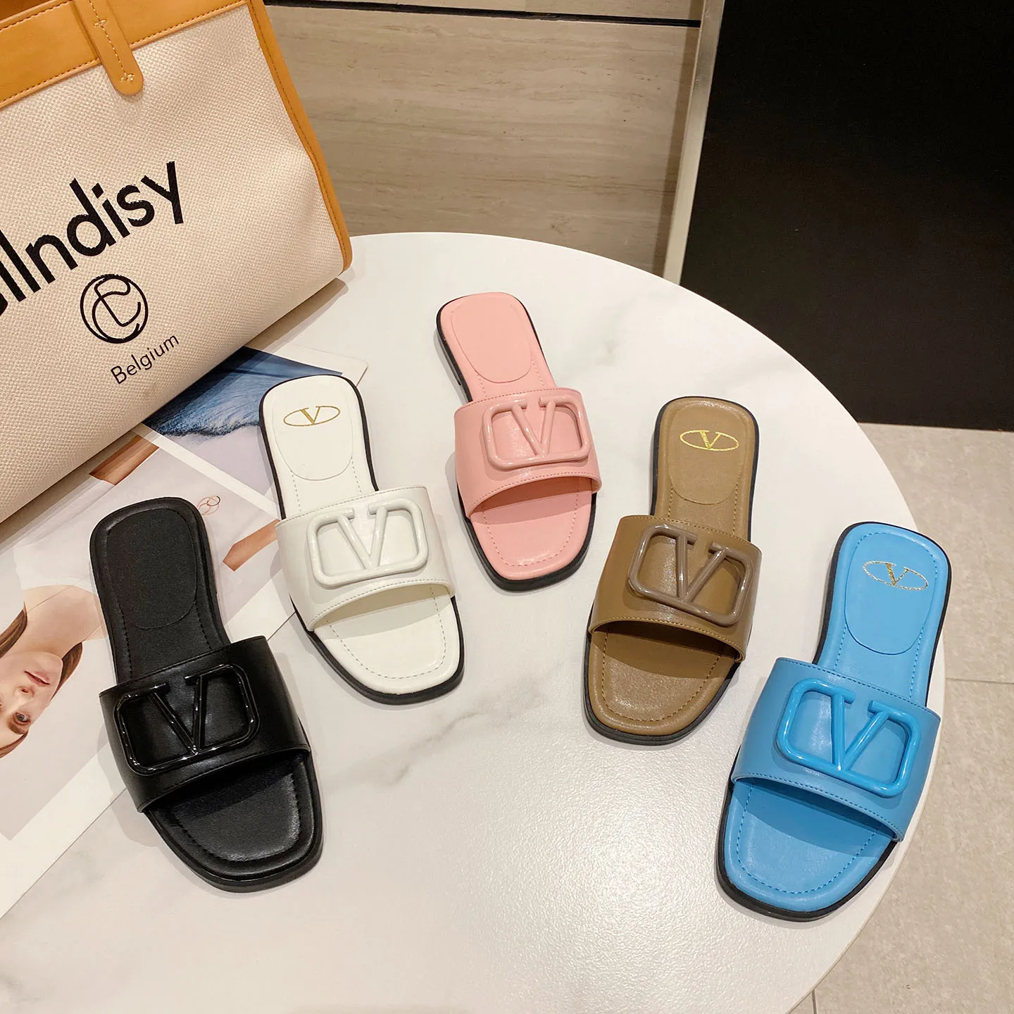 

New Slippers Leather Flat Sandals Bay Classic Slide Sandal For Women, Picture