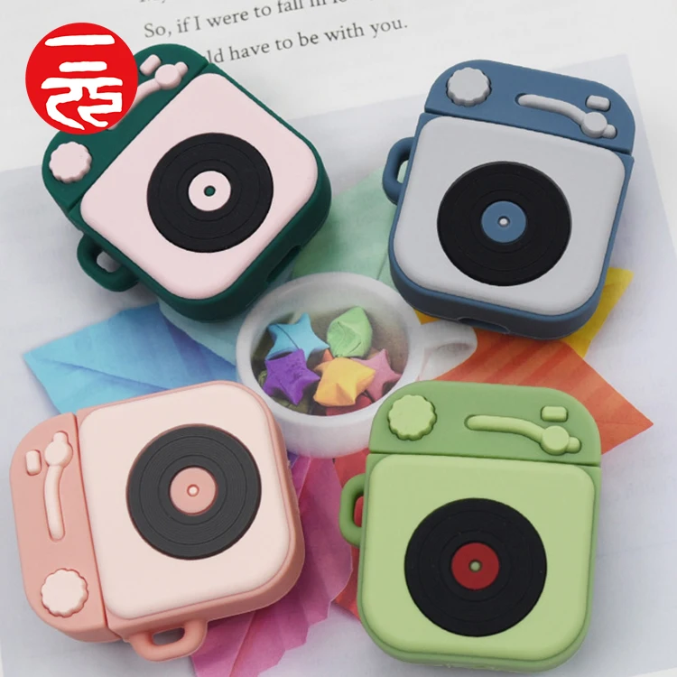 

1 Dollar Portable Cute Silicone Wireless Headphone Case Headset Case with Carabiner