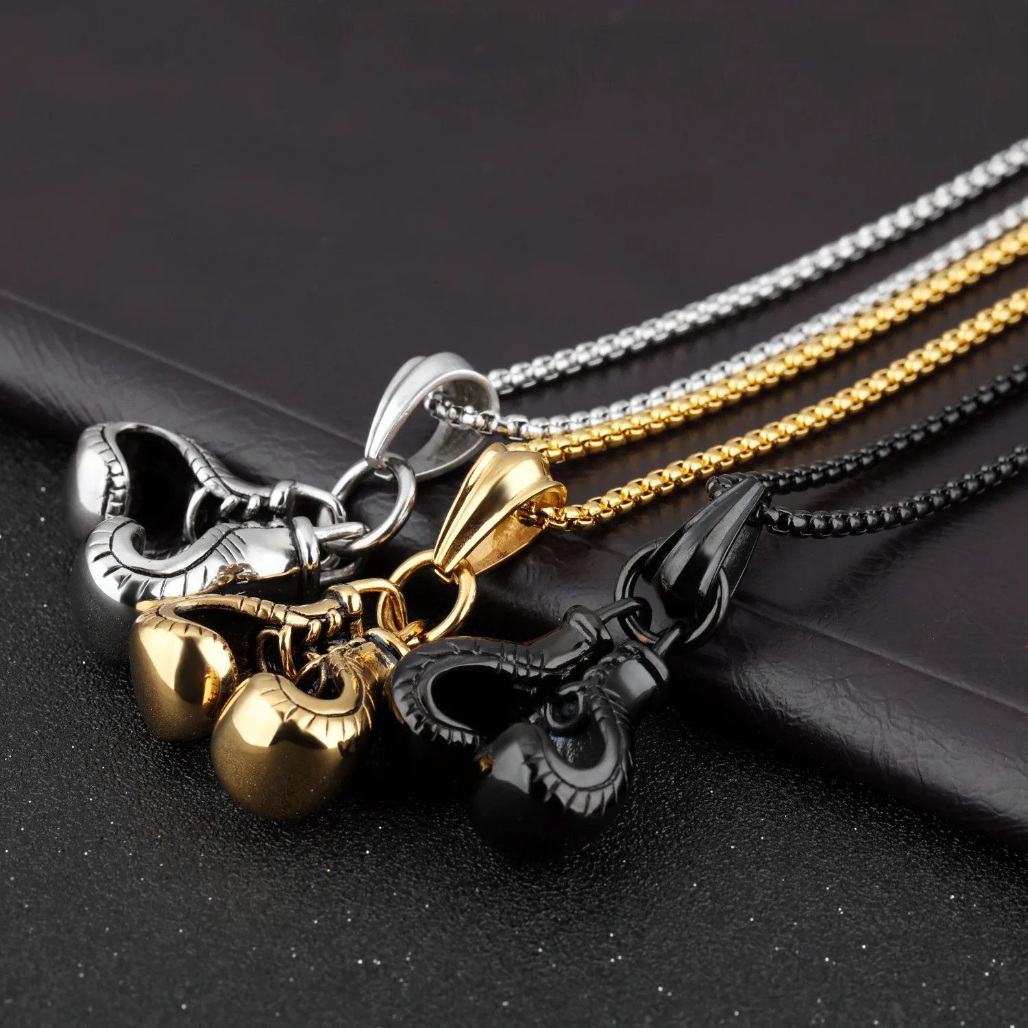 

Fashion Boxing Sports Fitness Jewelry Antique Silver 18K Gold Black Plated Boxing Glove Pendant Necklace