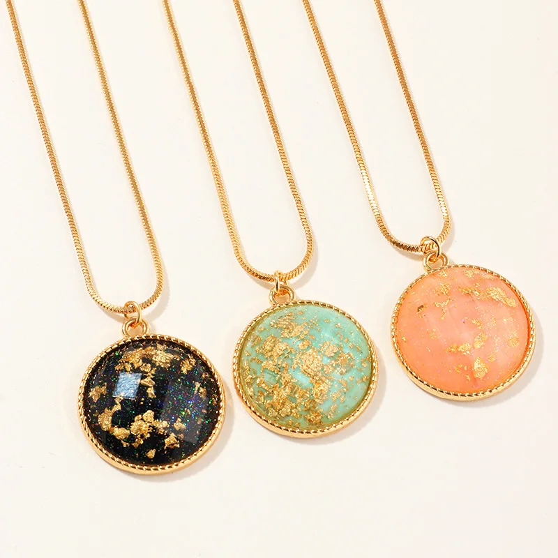 

Simple Girls Necklaces Female New Fashion Long Gold Foil Round Pendant Retro Colorful Alloy Necklace Jewelry For Womens Party, Gold sliver