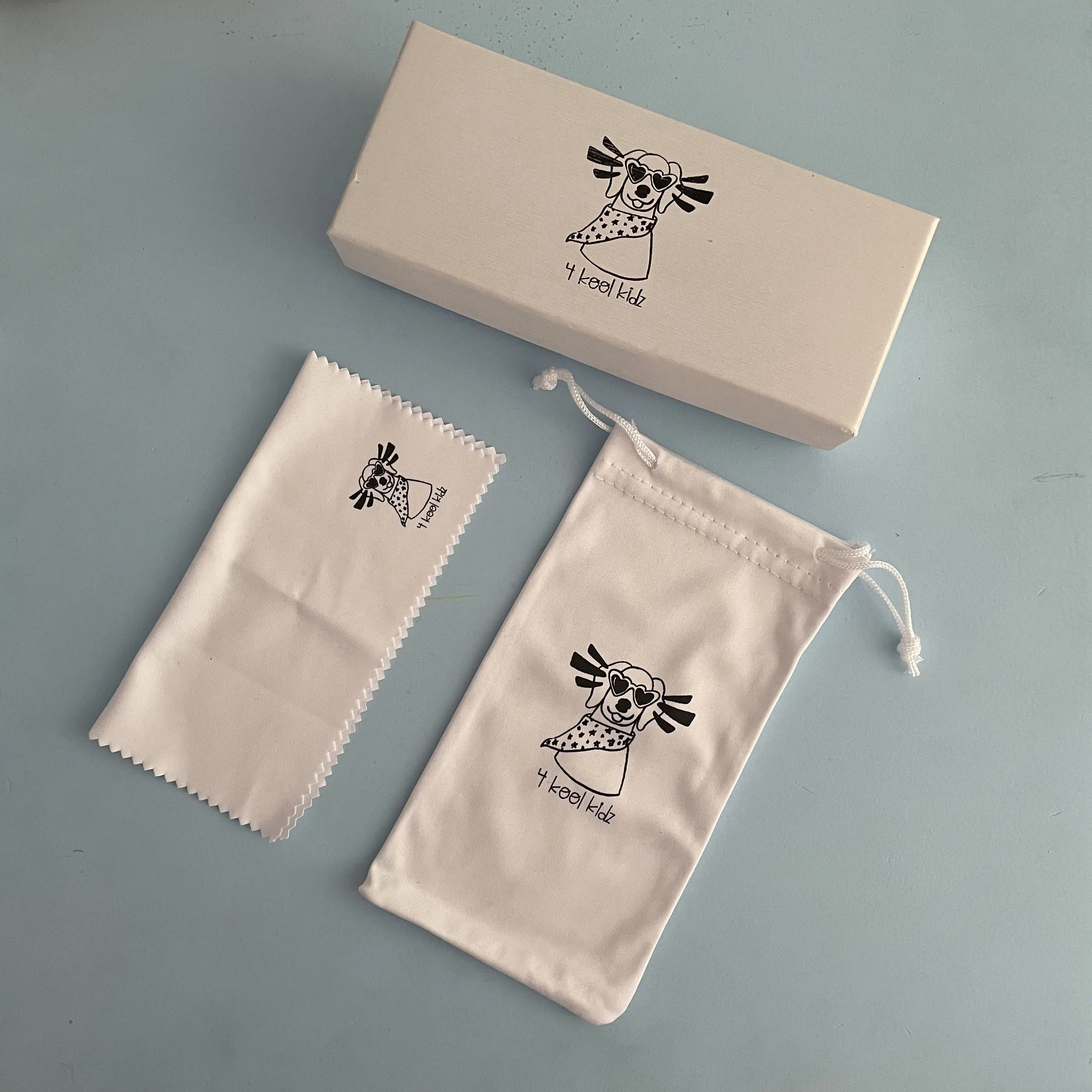 

Custom Logo Kids Sunglasses Microfiber Pouch Cleaning Cloth Custom Kids Sunglasses Case, Customized color