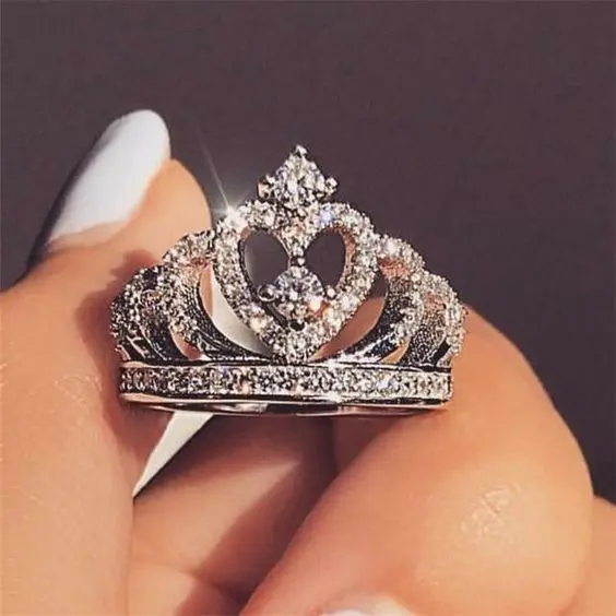 

CAOSHI Fashion Luxury Hollow Crystal Rings For Women Sweet Heart Rings Female Princess Crown Ring Women