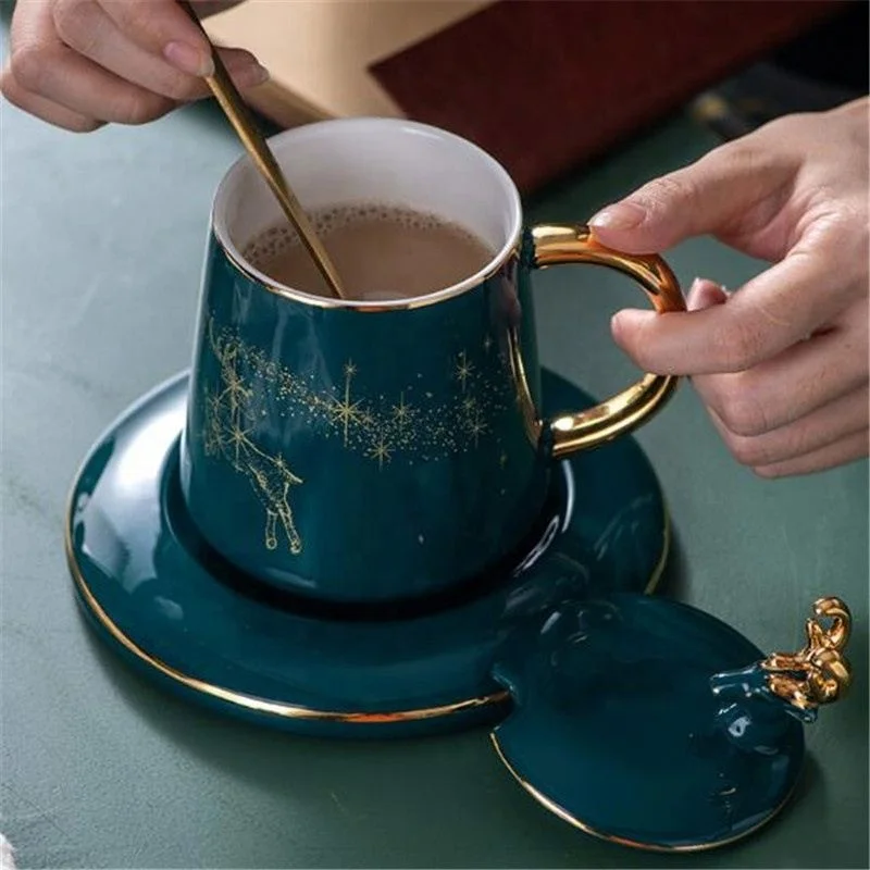 

Ceramics Retro Deer Round Coffee Sets With Lid, Gold/green