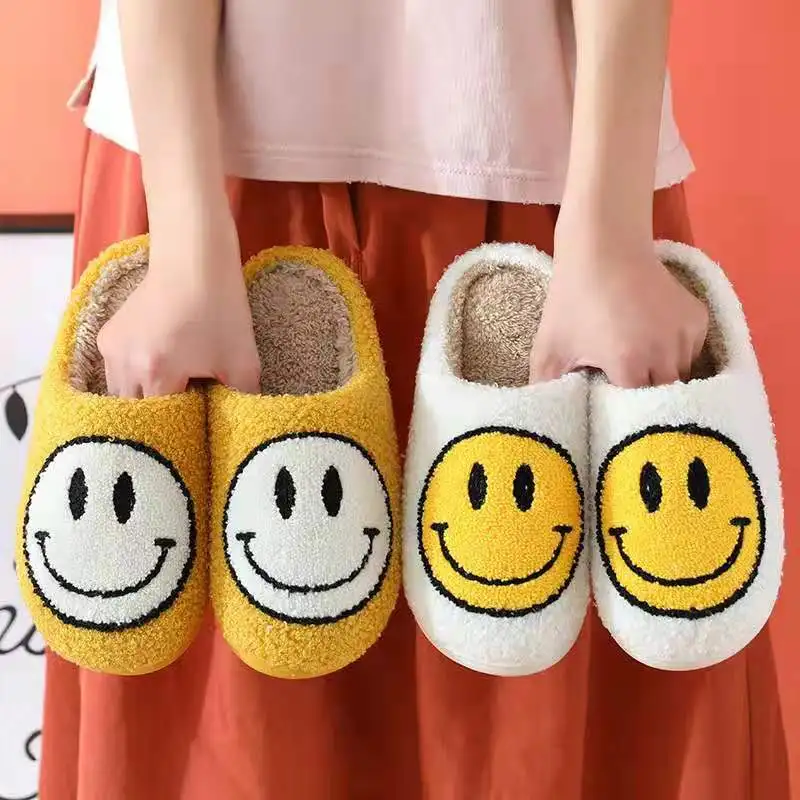 

New Smiley Face Women House Slippers Happy Face Slippers Soft Plush Winter Indoor Fluffy Slippers Anti-skid cartoon