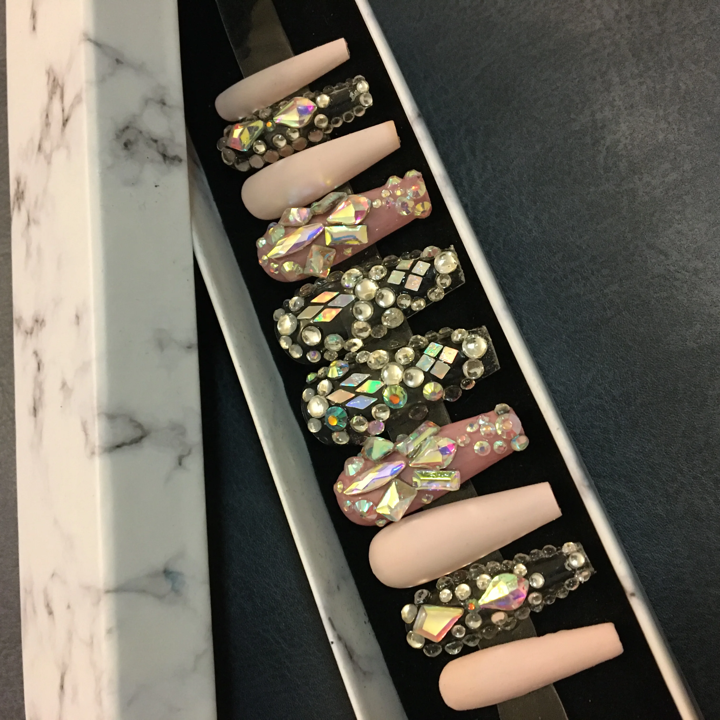 

Artificial Fingernails Faux Fale Nails Press Private Label Luxury Long Coffin Press On Nails in Gift Box, Customers' requirements