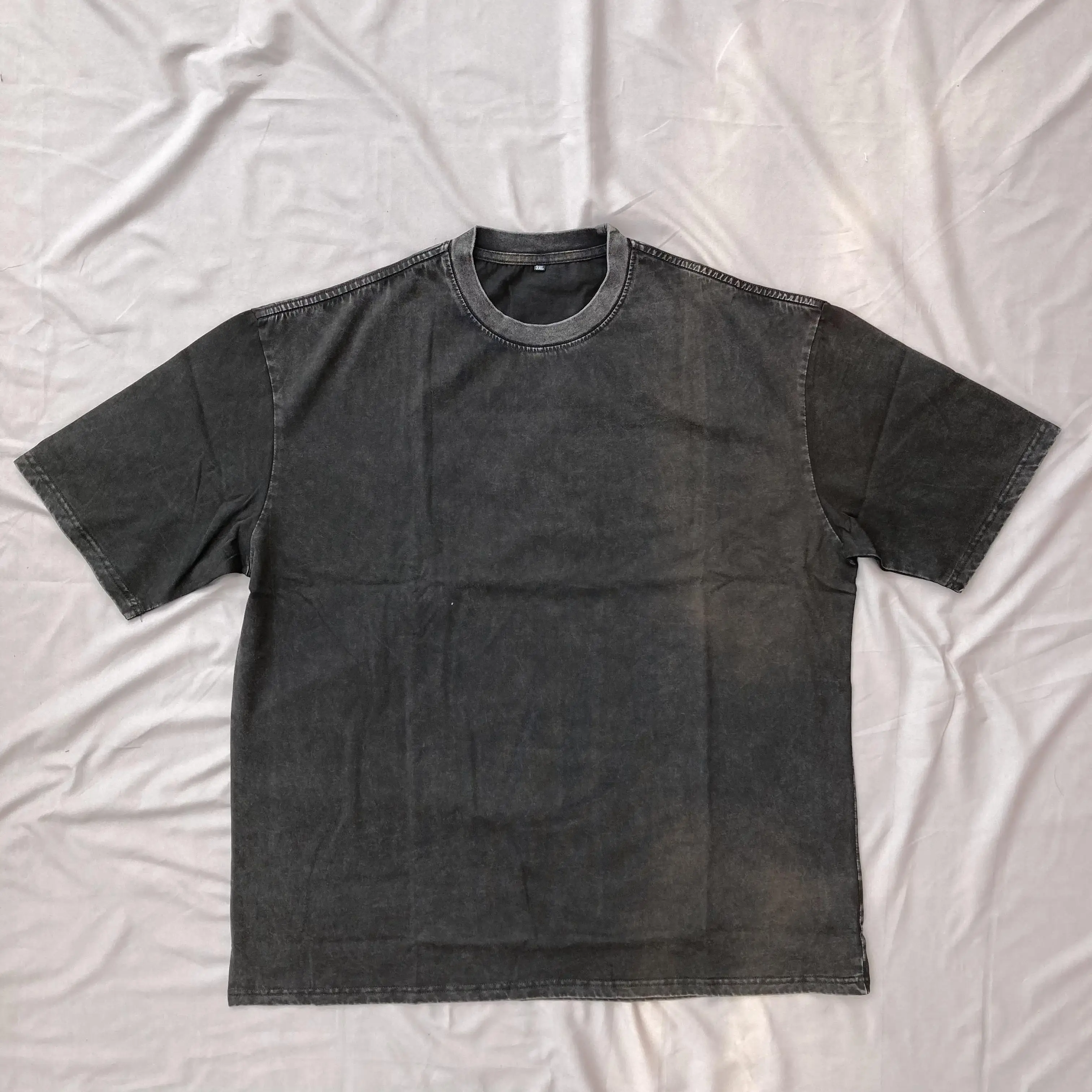 Hip Hop Muscle Fit Curved Hem Black Cotton Quantity Trend Vintage Wash Hole Men T Shirt