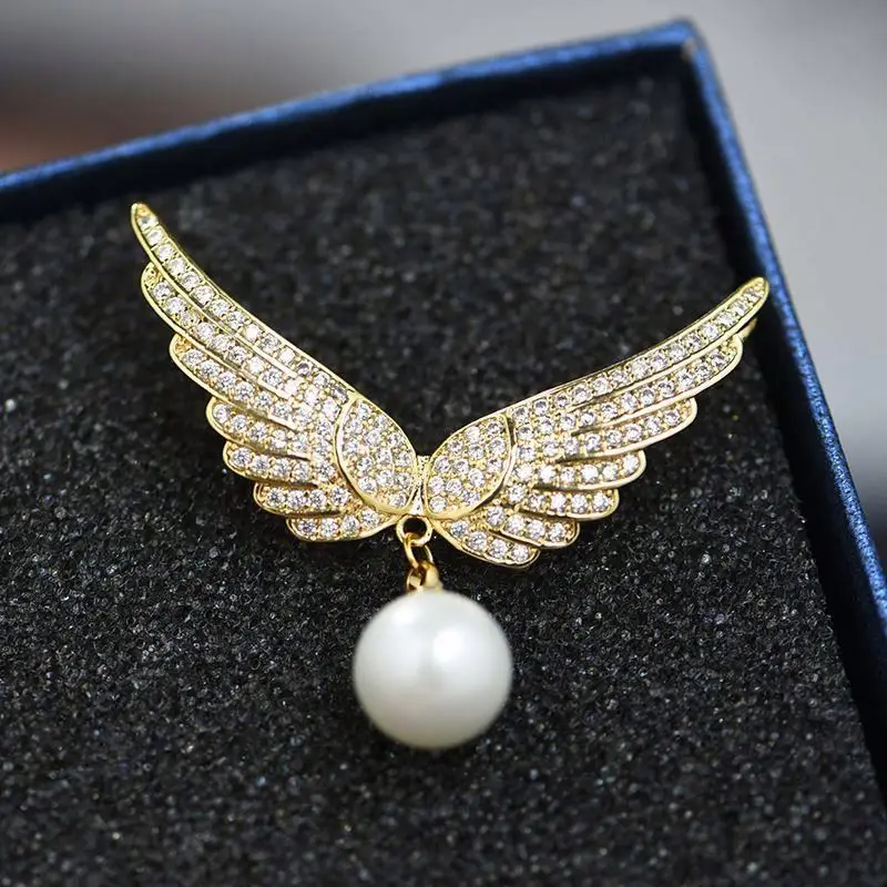 

Custom fashion jewelry rhodium plated wing design diamond large safety pin brooch for women cc brooch