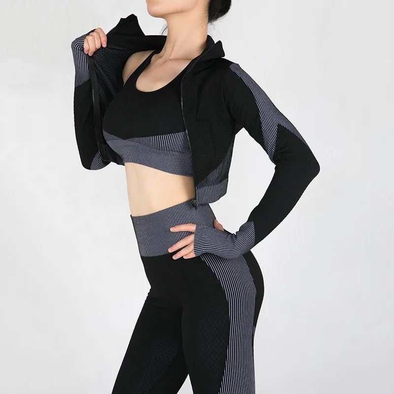 

2022 Seamless Butt Lift Yoga wear Zipper Long Sleeve Sports Wear Running Fitness Yoga Set for Women