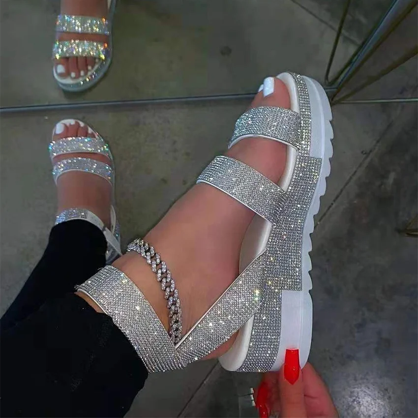 

Hot Selling Shiny Women Sandal Cheap Price Chunky Flat Slides Fancy Glitter Girls Shiny Shoes Summer Outdoor Ladies Sexy Sandals, Silver \colorful