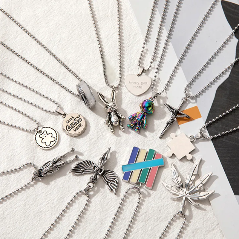 

Personality Japanese And Korean Trendy Men And Women Wild Nightclub Pendant Titanium Steel Hip-hop Airplane Shape Necklace, Picture