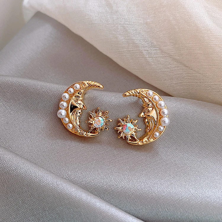 

French Vintage sun moon stud earrings golden face pearl earrings fashion earrings jewelry 925 sterling silver ear needle