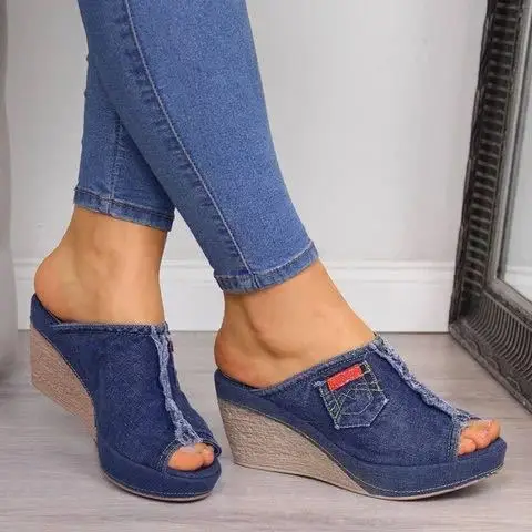 

Hot selling spot slope with denim fish mouth slippers women wear high heeled plus size women's sandals