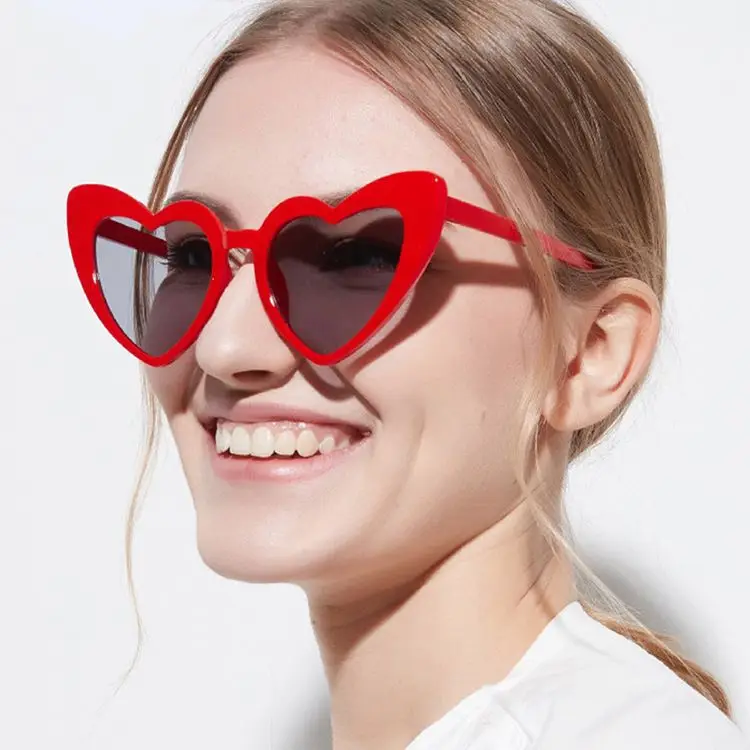 

DCOPTICAL 2021 Heart Love Shades Party Style Love Funny Oversized PC Frame Women Bride Babe Sunglasses