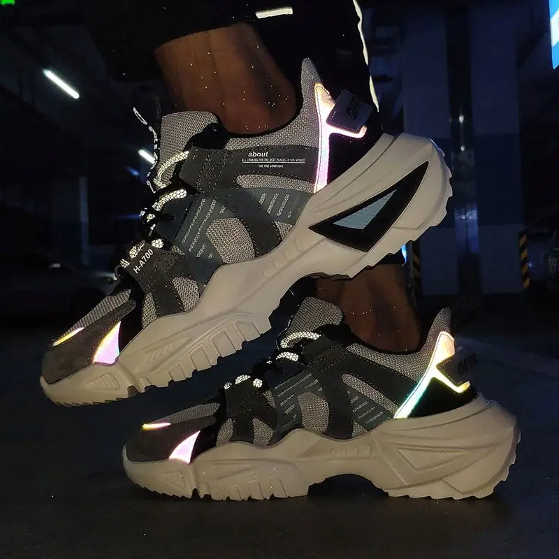 

men's casual shoes 2021 New breathable luminous daddy male sports sneakers men's casual shoes white men's lace-up casual shoes