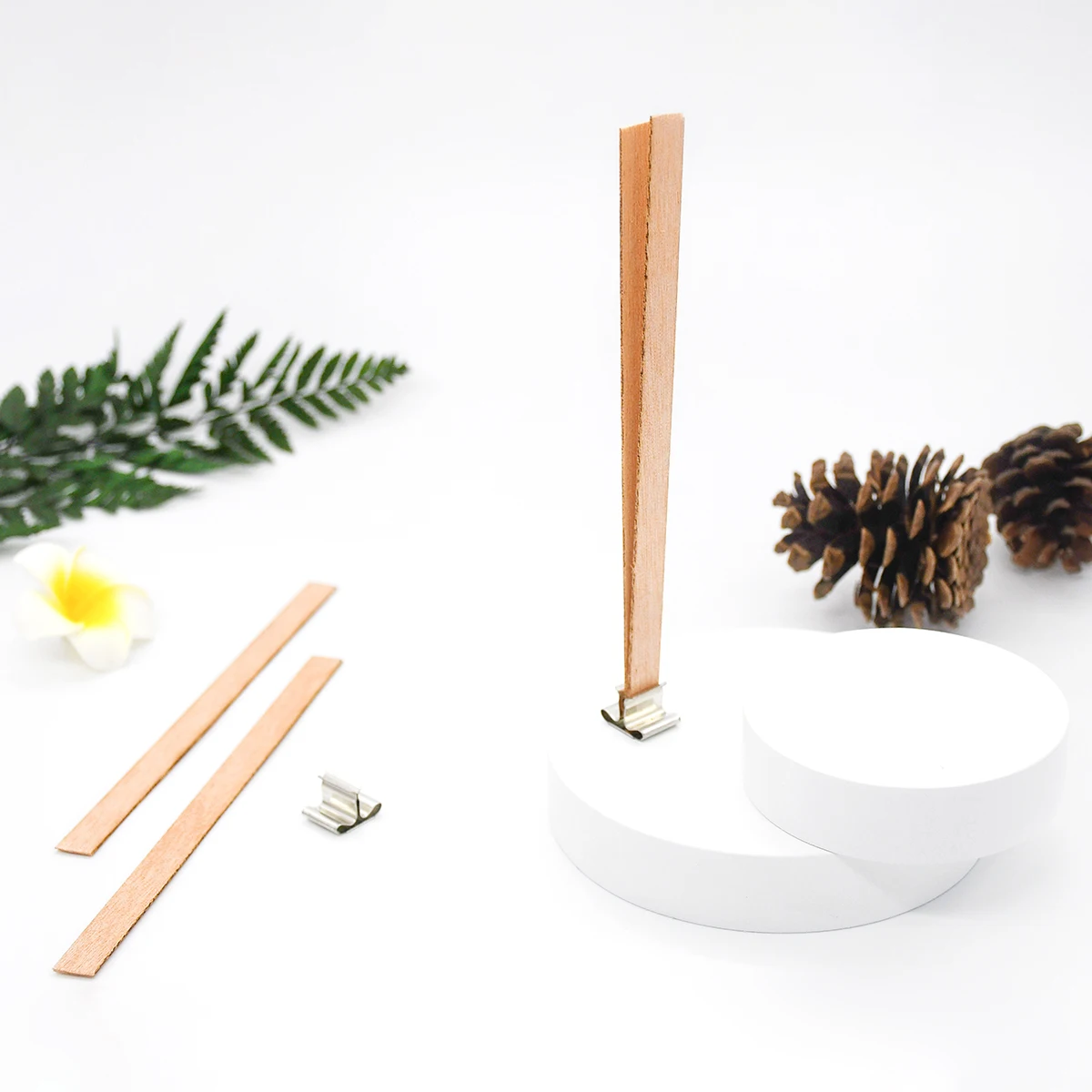

Naturally Smokeless Wooden Candle Wicks Iron Stand Candle Cores Wooden Natural Smokeless Wood Wicks for Candle DIY Craft