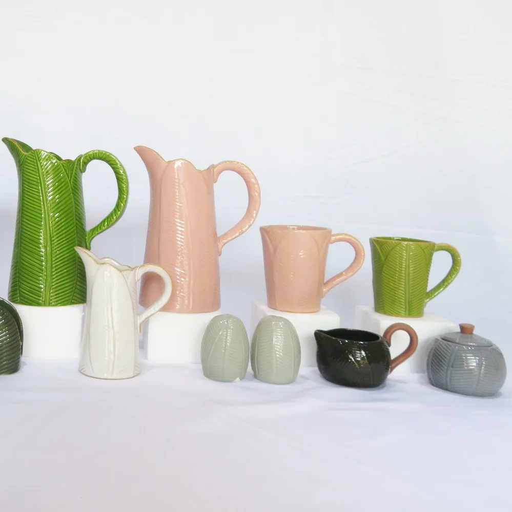 

Round Thread Simple Nordic Style Ceramic Vase, Customized