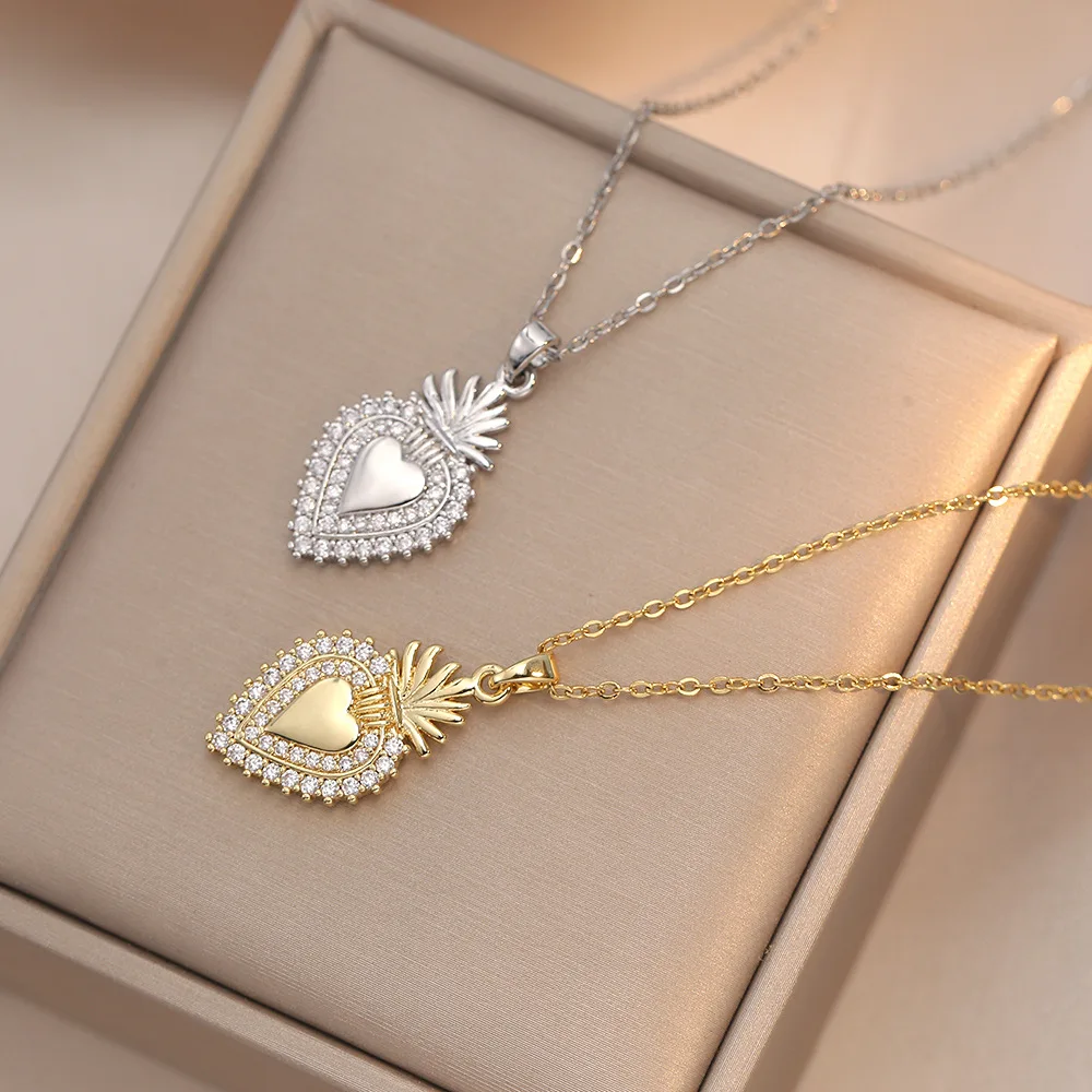 

2023 Fashion Women Jewelry Stainless Steel 18k Gold Zircon Heart Drop Necklace