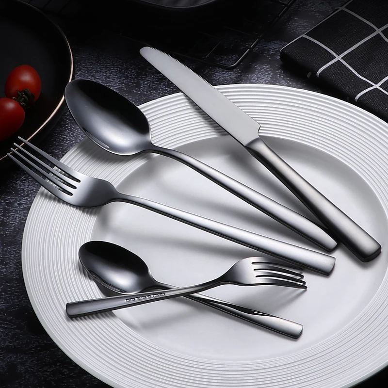 

New Arrival Gentleman Titanium Plating Black Cutlery Set Besteck Set Stainless Steel Flatware