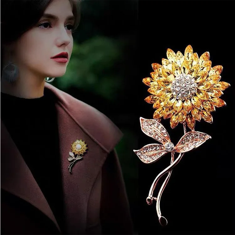 

Custom Wholesale Trendy Women Clothing Accessories Luxury Brooches Jewelry Designer Sunflower Brooch, Picture shows