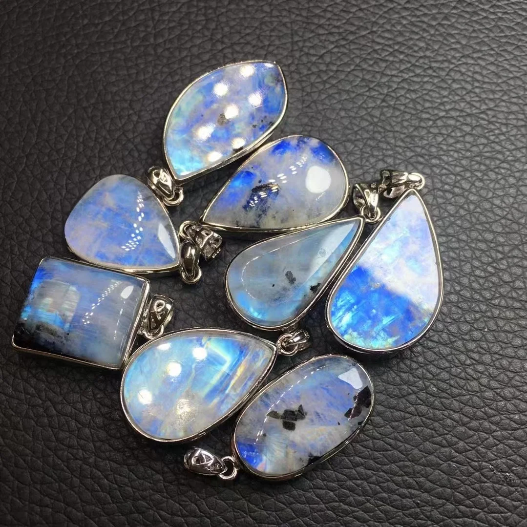 

Natural Crystal Stone Pendant Teardrop Leaf Shaped Blue Moonlight Flashy Blue Moonstone Pendant