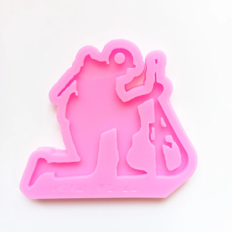Shiny Fallen soldier keychain mold silicone molds jewelry moulds