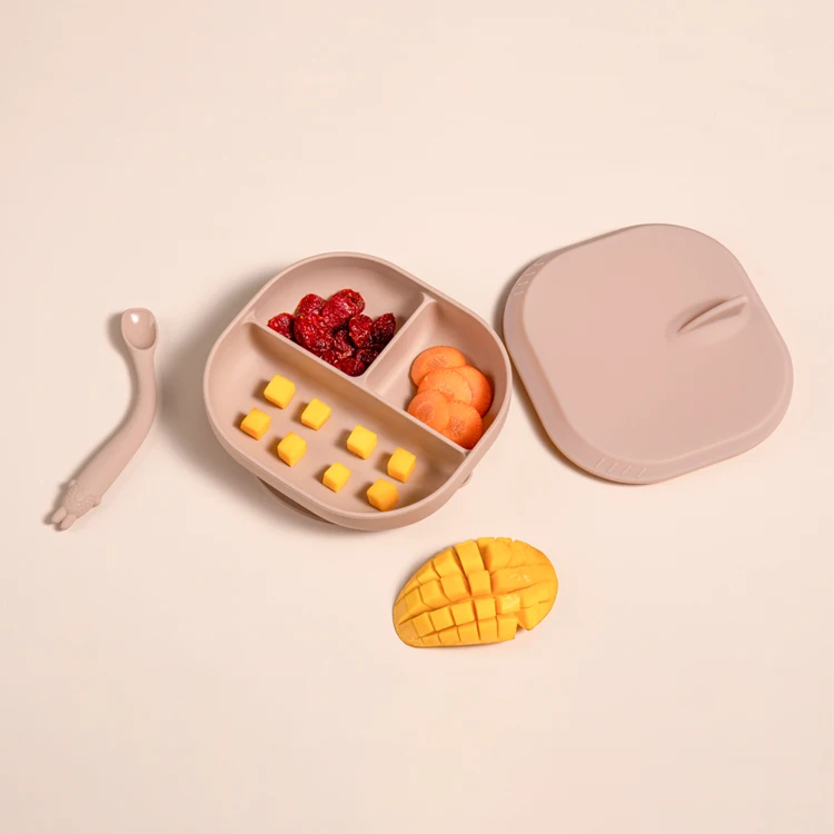 

New Arrival Eco-Friendly Kids Strong Suction Plate Silicone Baby Feeding Plate with lid