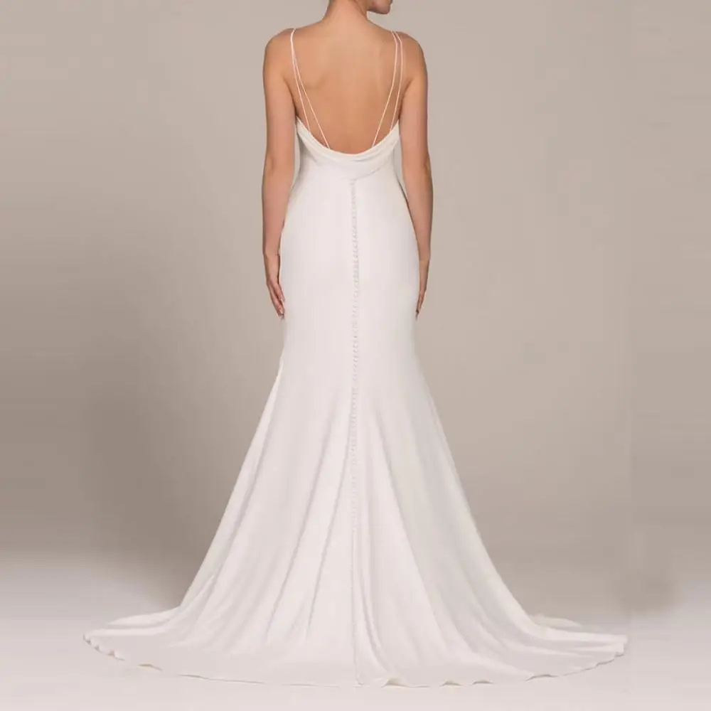 背面长晚礼服聚酯苗条和地板长度和不同的大小为选择和露肩拼布白色