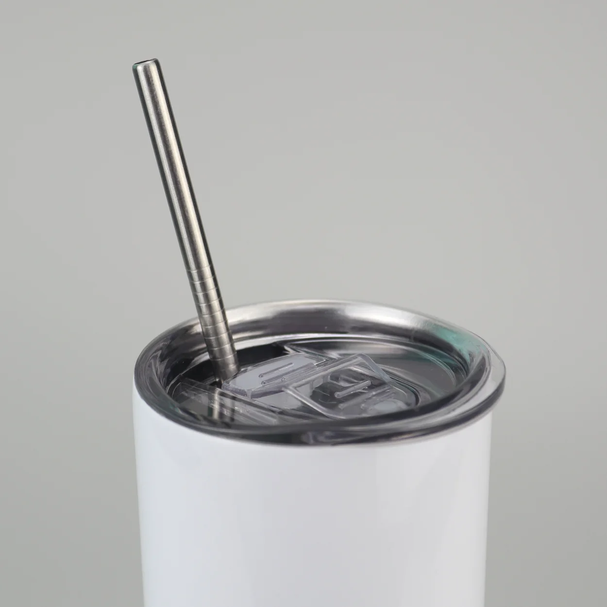 

Top grade sublimation double wall tumbler with stainless steel straw 20oz thermal campfire mugs sublimation, White/silver