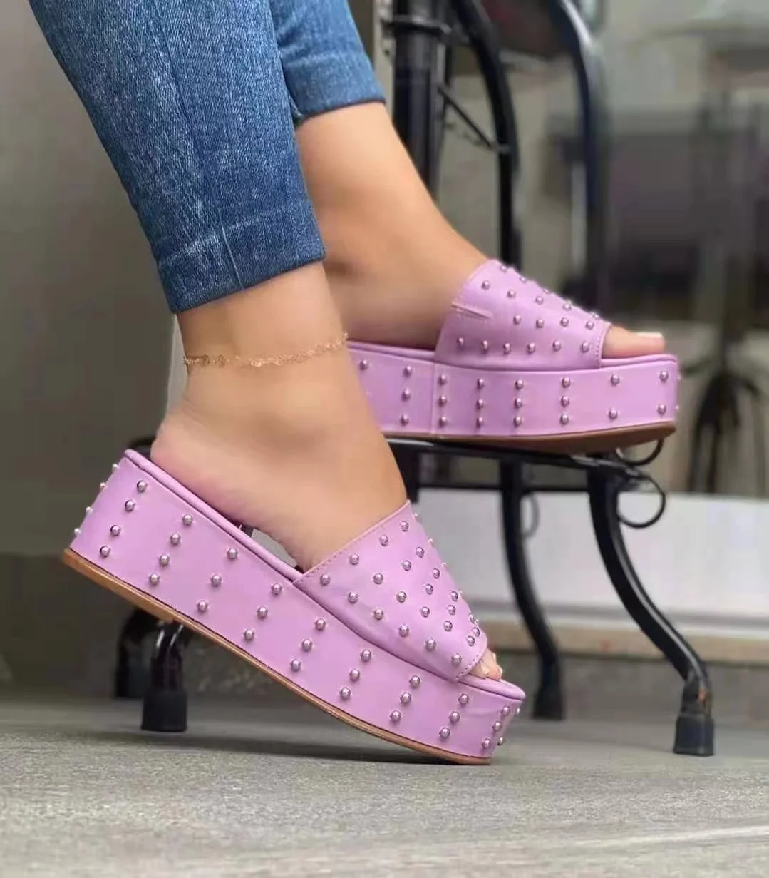 

Women Designer Platform Slides Rivet Plus Size Sandals Wedge Slippers For Women