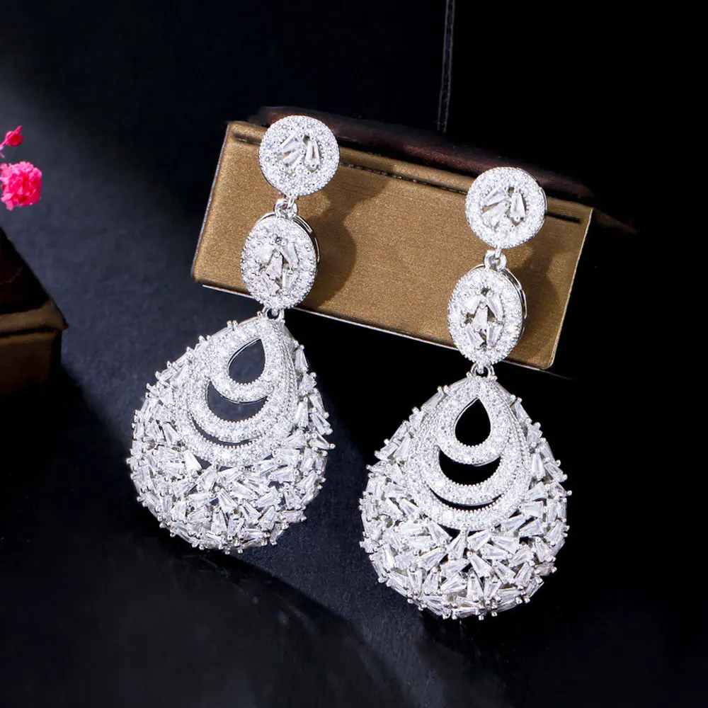 Awesome Hanging Round Ball Shape White Cubic Zircon Silver Color Long Drop Dangle Earring for Women Prom Banquet Party Jewelry