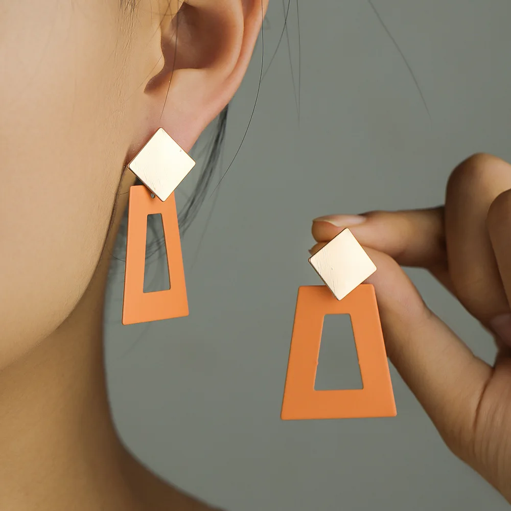 

New Fashion Painted Stud Earrings for Women Simple Colorful Geometric Trapezoidal Luxury Earrings