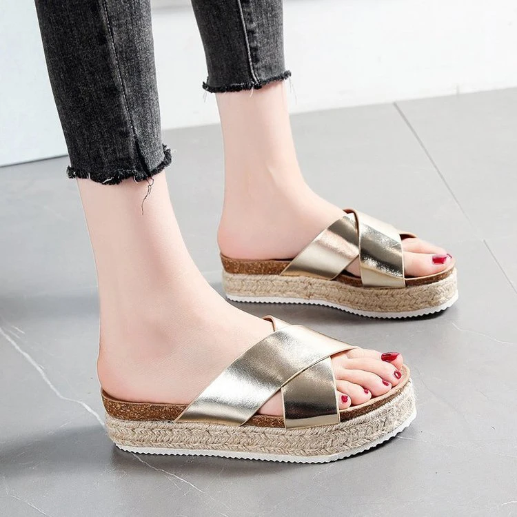 

Summer Flat Mid Heel Women Slippers Platform Peep Toe Casual Fashion Sandals Beach Outdoor Slides Ladies Shoes